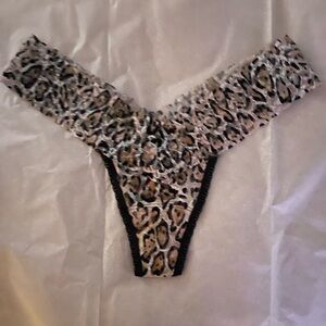Victoria’s Secret The Lacie stretch animal print thong O/S